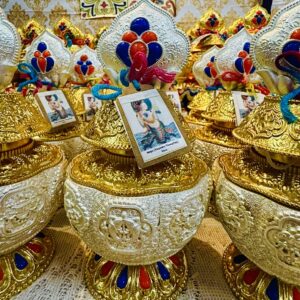 treasure vase of guru orgyen norla gold plated metal with gemstones