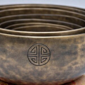Himalayan 7-metal Tibetan singing bowl set handcrafted in Nepal for chakra healing